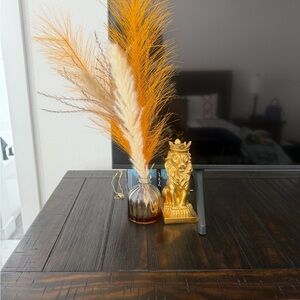 4 piece Decor Set Elegant Gold Lion Figurine with Orange and Cream Pampas Grass